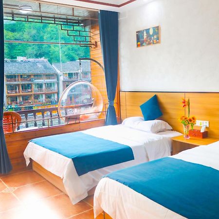 Fenghuang Memory Linjiang Inn Exterior photo